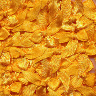 Strikje satijn warm geel 20 x 25 cm 10 stuks per zakje