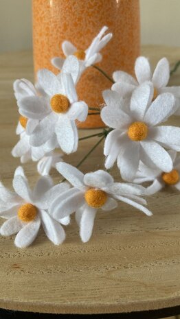 Merino wolvilt balletjes 0,5 cm, Zon Oranje, 100 st.